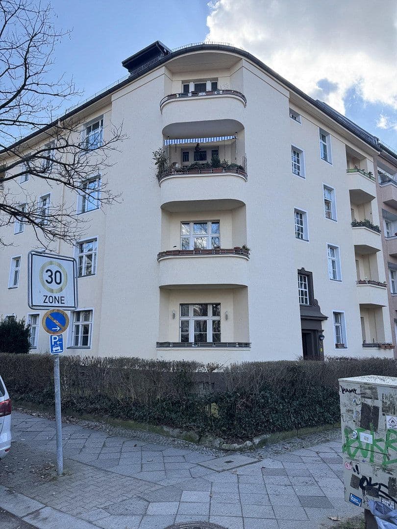 Predaj bytu 3-izbový 102 m², Bismarckstraße 42, Berlin, Berlín Predaj bytu 3-izbový 102 m², Bismarckstraße 42, Berlin, Berlín