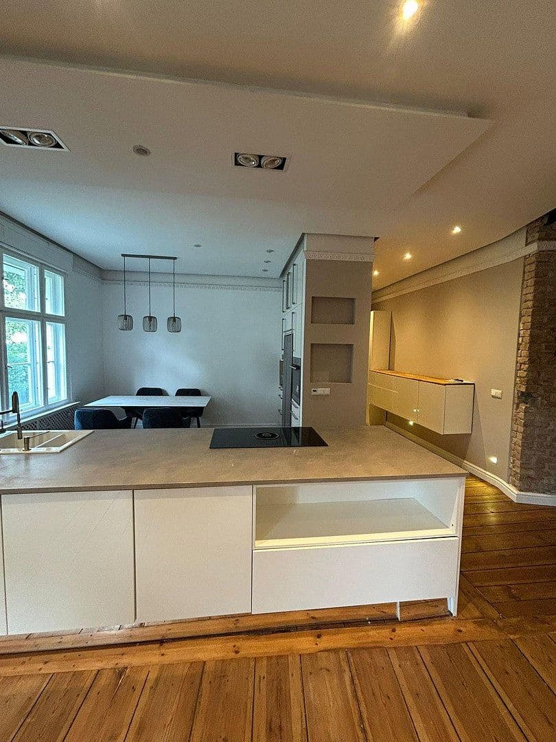 Predaj bytu 3-izbový 102 m², Bismarckstraße 42, Berlin, Berlín Predaj bytu 3-izbový 102 m², Bismarckstraße 42, Berlin, Berlín