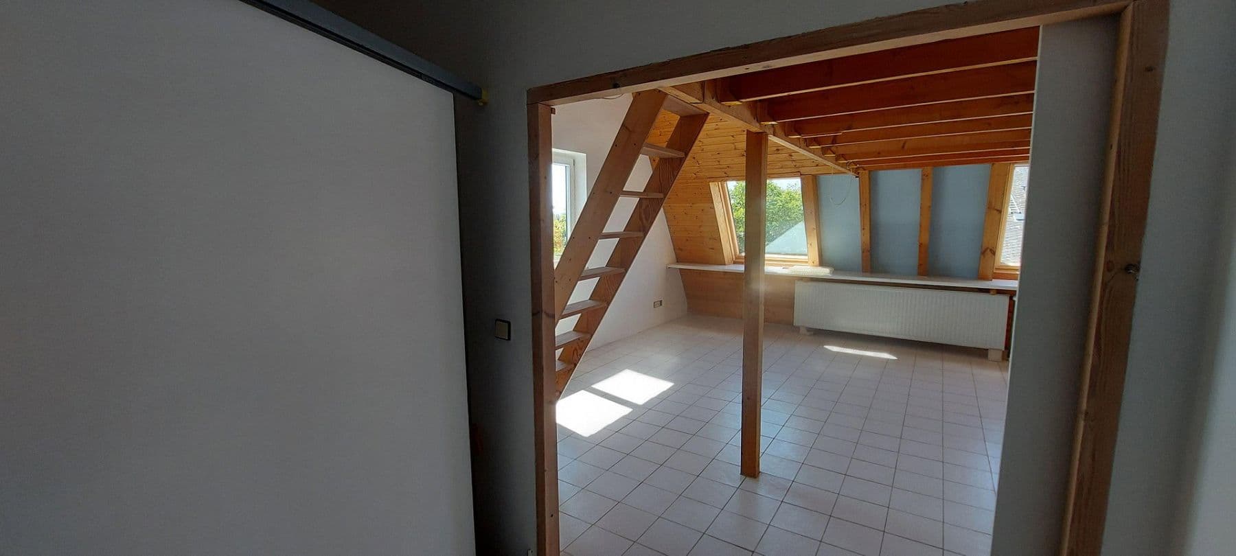 Predaj domu 166 m², pozemek 376 m², Laatzen, Dolné Sasko Predaj domu 166 m², pozemek 376 m², Laatzen, Dolné Sasko