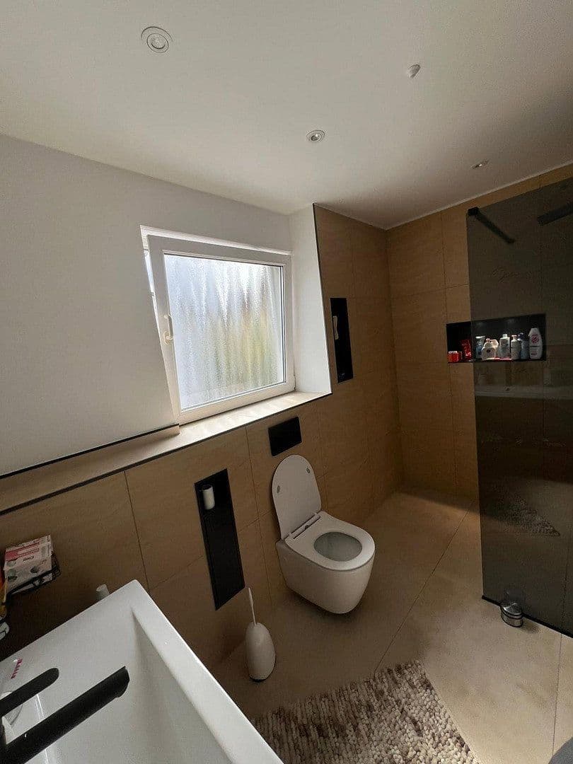 Predaj domu 100 m², pozemek 251 m², Brühl, Severné Porýnie - Westfálsko Predaj domu 100 m², pozemek 251 m², Brühl, Severné Porýnie - Westfálsko