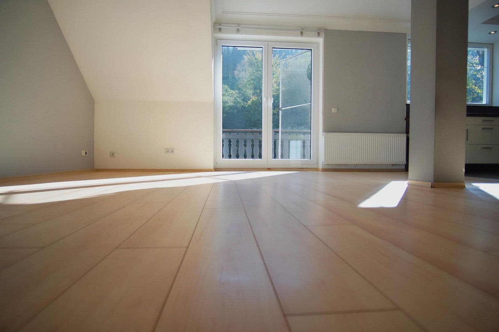 Prenájom bytu 5-izbový 110 m², Kürten, Severné Porýnie - Westfálsko Prenájom bytu 5-izbový 110 m², Kürten, Severné Porýnie - Westfálsko