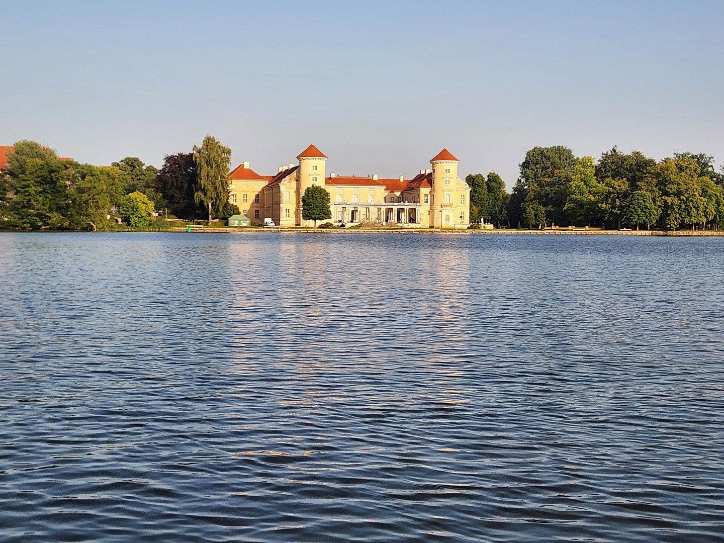 Predaj domu 83 m², pozemek 301 m², Rheinsberg, Brandenbursko Predaj domu 83 m², pozemek 301 m², Rheinsberg, Brandenbursko