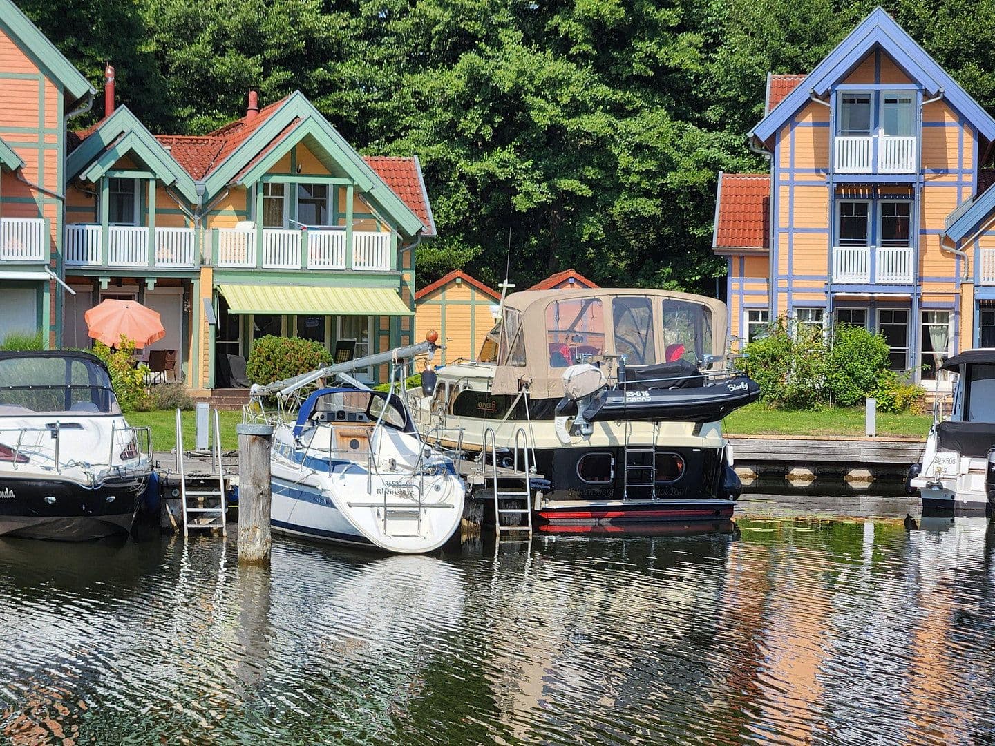 Predaj domu 83 m², pozemek 301 m², Rheinsberg, Brandenbursko Predaj domu 83 m², pozemek 301 m², Rheinsberg, Brandenbursko