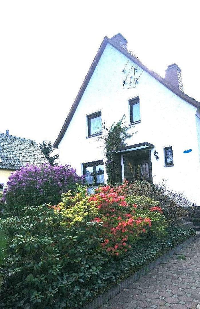 Predaj domu 120 m², pozemek 2.000 m², Zeulenroda-Triebes, Durínsko Predaj domu 120 m², pozemek 2.000 m², Zeulenroda-Triebes, Durínsko