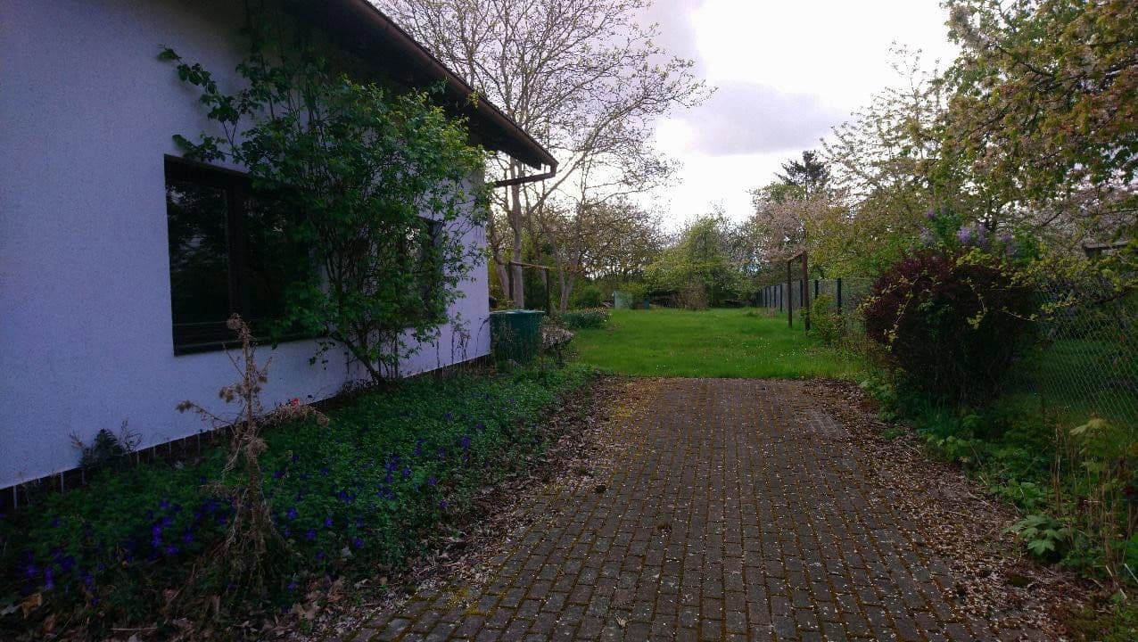 Predaj domu 120 m², pozemek 2.000 m², Zeulenroda-Triebes, Durínsko Predaj domu 120 m², pozemek 2.000 m², Zeulenroda-Triebes, Durínsko