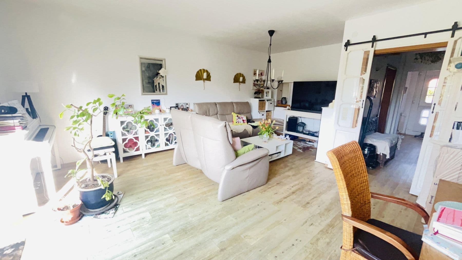 Predaj domu 130 m², pozemek 331 m², Lehrte, Dolné Sasko Predaj domu 130 m², pozemek 331 m², Lehrte, Dolné Sasko