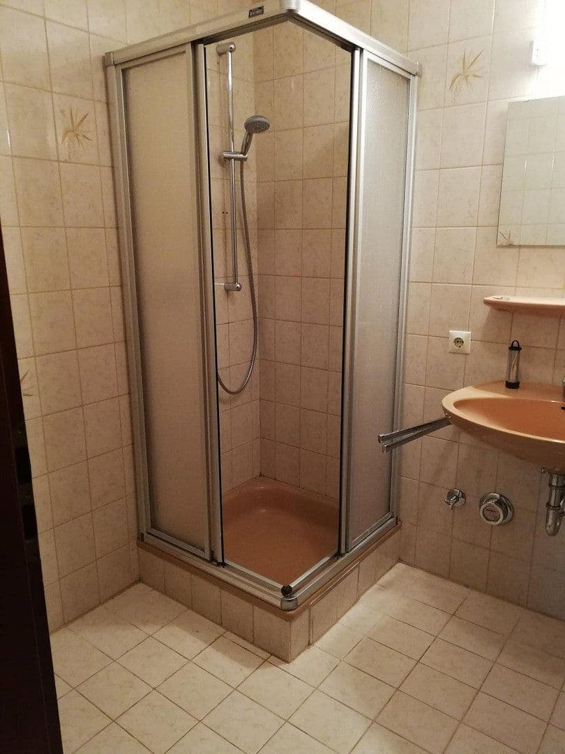 Prenájom bytu 2-izbový 64 m², Ludwigsburg, Bádensko-Wurttembersko Prenájom bytu 2-izbový 64 m², Ludwigsburg, Bádensko-Wurttembersko