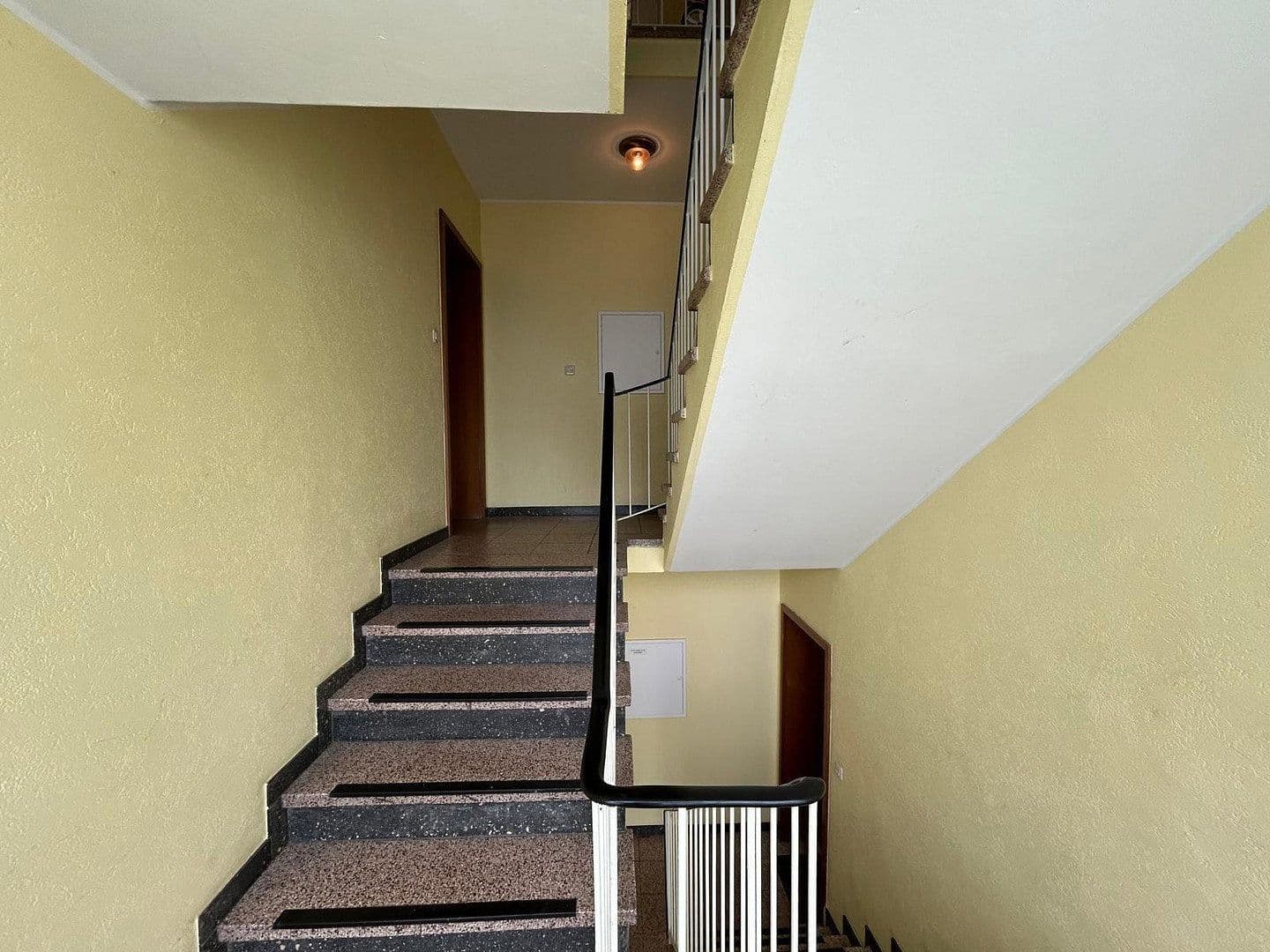 Prenájom bytu 3-izbový 65 m², Velbert, Severné Porýnie - Westfálsko Prenájom bytu 3-izbový 65 m², Velbert, Severné Porýnie - Westfálsko