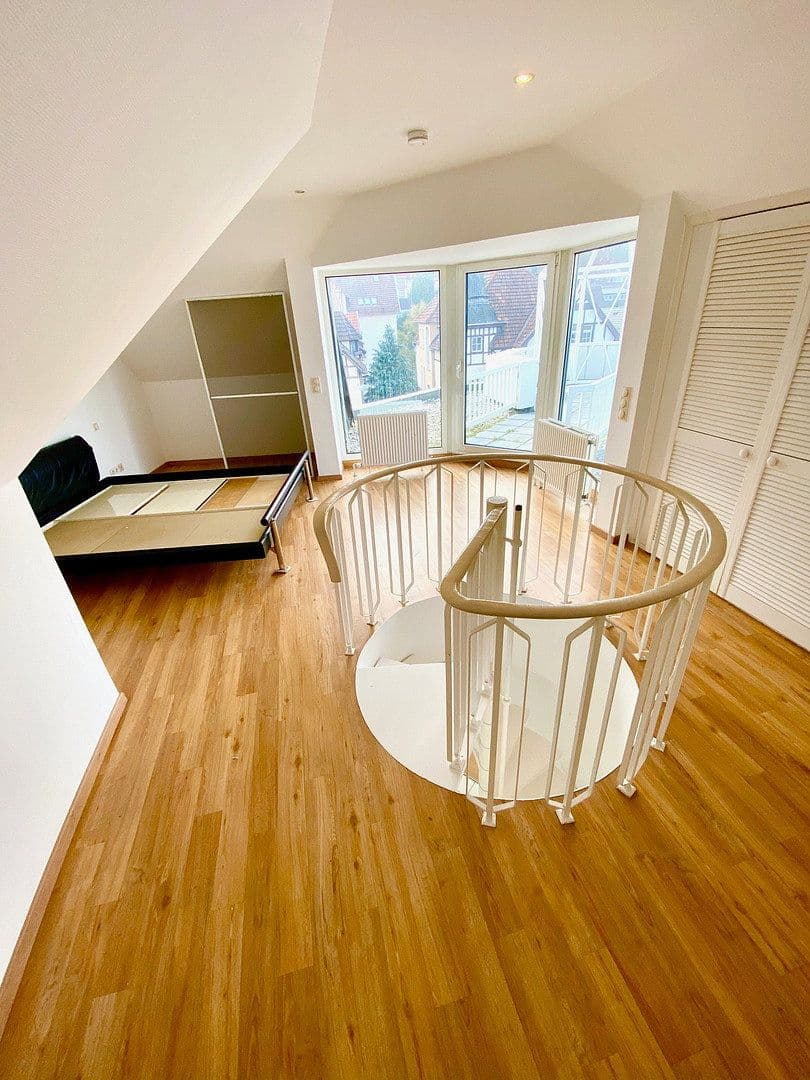 Prenájom bytu 2-izbový 112 m², Detmolder Str. 43, Bielefeld, Severné Porýnie - Westfálsko Prenájom bytu 2-izbový 112 m², Detmolder Str. 43, Bielefeld, Severné Porýnie - Westfálsko