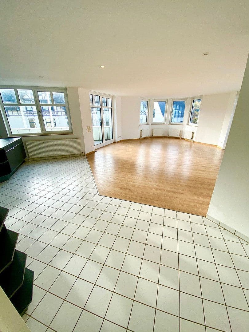 Prenájom bytu 2-izbový 112 m², Detmolder Str. 43, Bielefeld, Severné Porýnie - Westfálsko Prenájom bytu 2-izbový 112 m², Detmolder Str. 43, Bielefeld, Severné Porýnie - Westfálsko