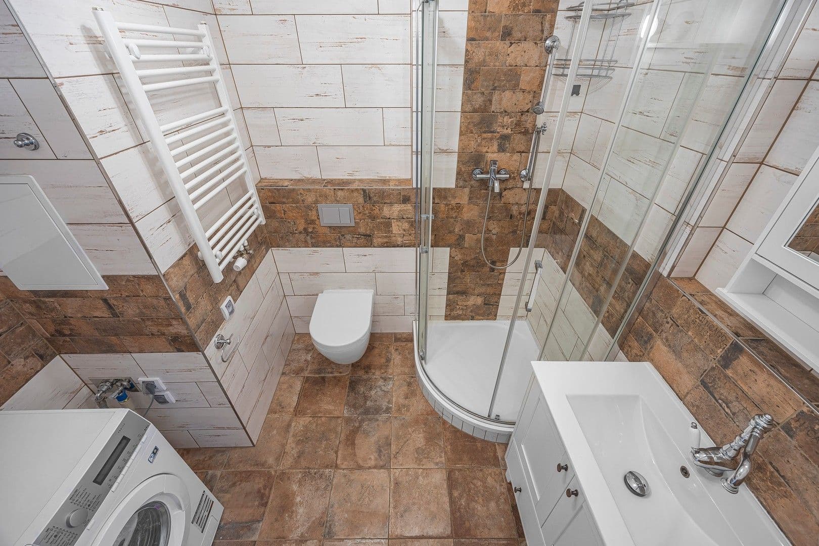 Prenájom bytu 1-izbový 34 m², Emy Destinové, Jinočany, Středočeský kraj Prenájom bytu 1-izbový 34 m², Emy Destinové, Jinočany, Středočeský kraj