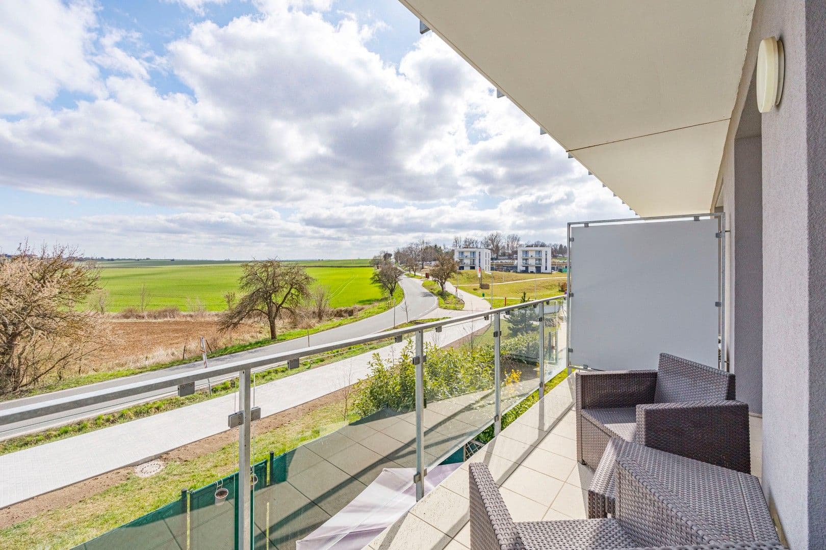 Prenájom bytu 1-izbový 34 m², Emy Destinové, Jinočany, Středočeský kraj Prenájom bytu 1-izbový 34 m², Emy Destinové, Jinočany, Středočeský kraj