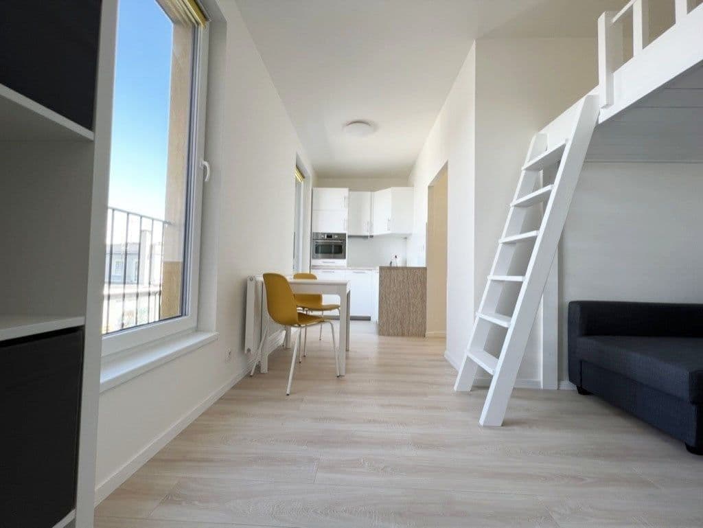 Prenájom bytu 1-izbový 23 m², Poděbradská, Praha, Praha Prenájom bytu 1-izbový 23 m², Poděbradská, Praha, Praha