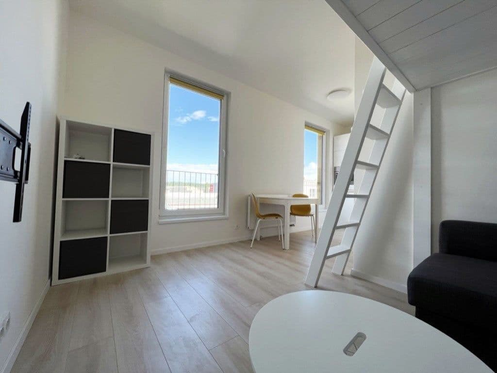 Prenájom bytu 1-izbový 23 m², Poděbradská, Praha, Praha Prenájom bytu 1-izbový 23 m², Poděbradská, Praha, Praha