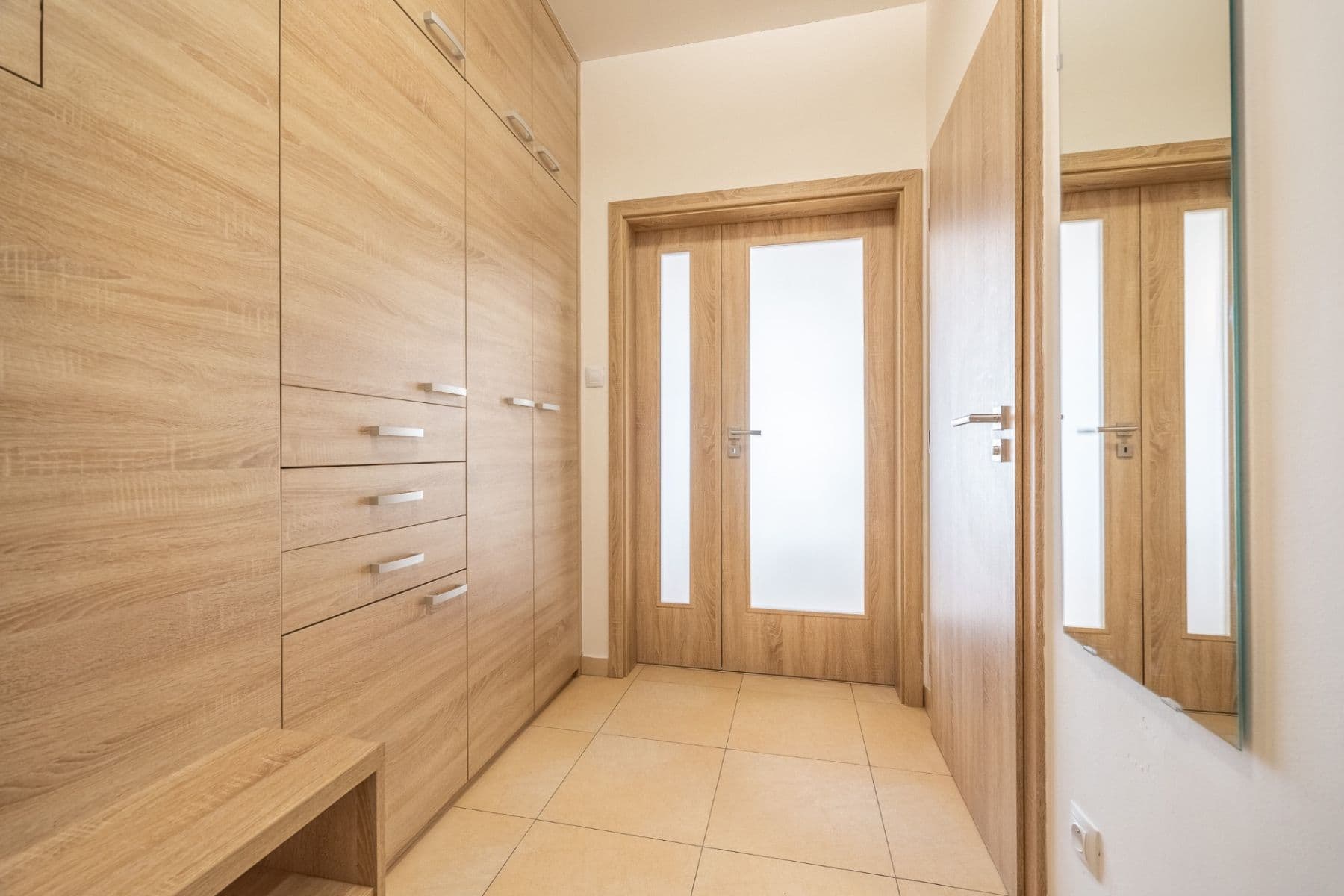 Predaj bytu 3-izbový 67 m², Učňovská, Praha, Praha Predaj bytu 3-izbový 67 m², Učňovská, Praha, Praha