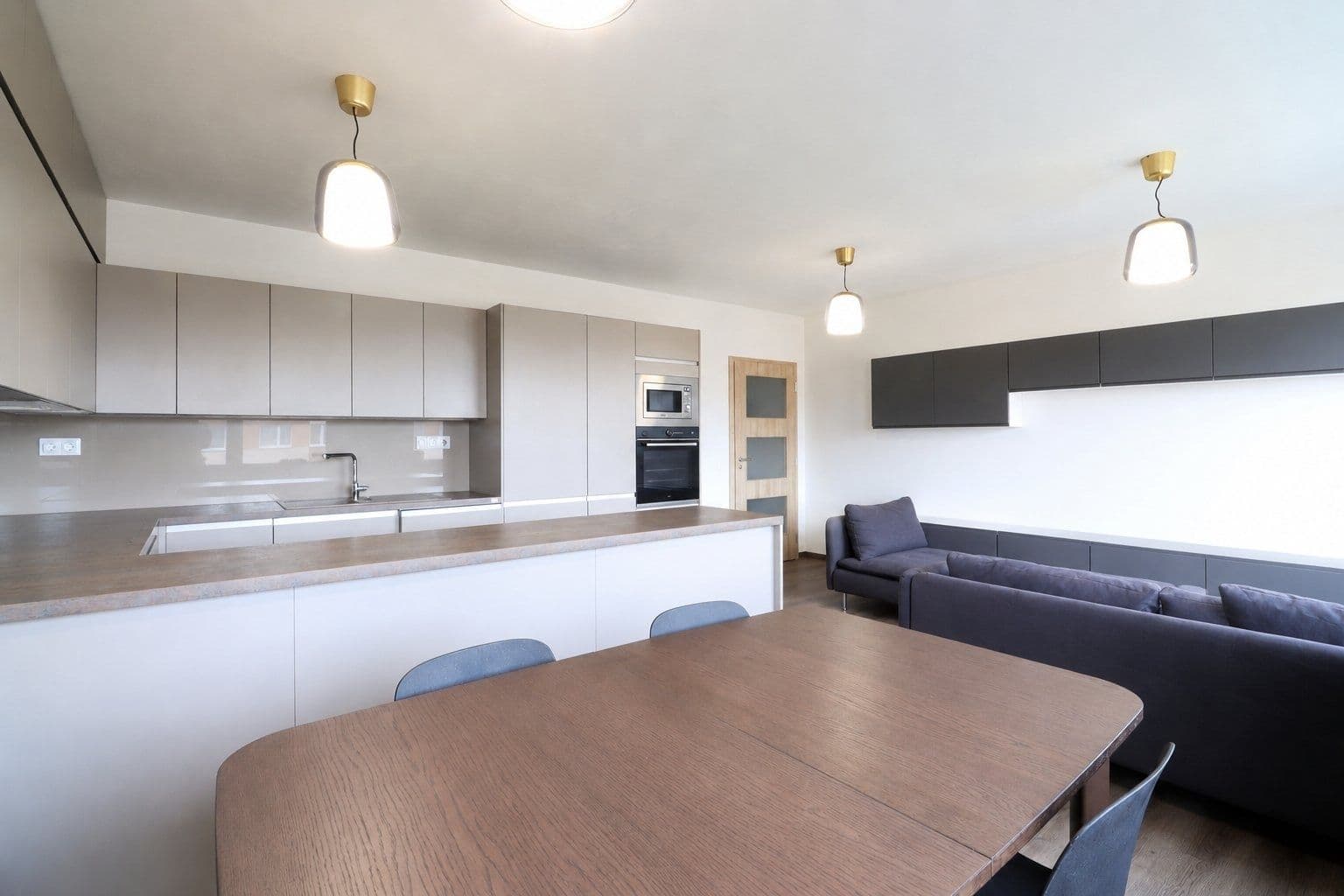 Prenájom bytu 3-izbový 68 m², Vokáčova, Praha, Praha Prenájom bytu 3-izbový 68 m², Vokáčova, Praha, Praha
