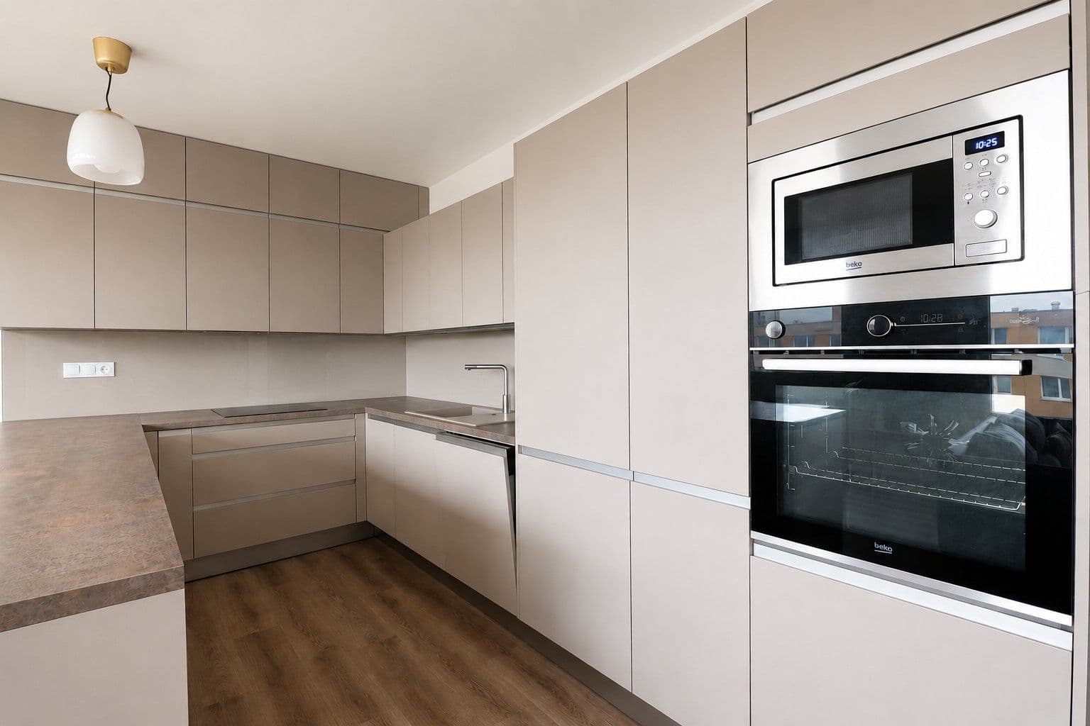 Prenájom bytu 3-izbový 68 m², Vokáčova, Praha, Praha Prenájom bytu 3-izbový 68 m², Vokáčova, Praha, Praha