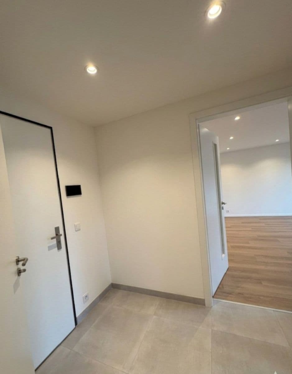 Prenájom bytu 2-izbový 52 m², Hodkovická, Praha, Praha Prenájom bytu 2-izbový 52 m², Hodkovická, Praha, Praha