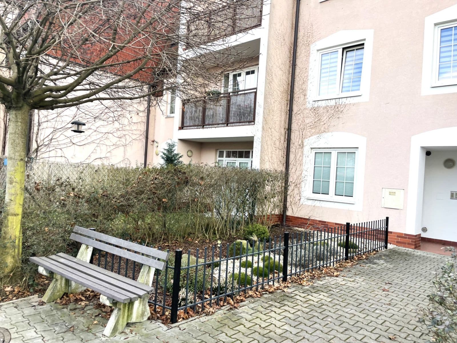 Predaj bytu 1-izbový 45 m², Ve Stromkách, Vestec, Středočeský kraj Predaj bytu 1-izbový 45 m², Ve Stromkách, Vestec, Středočeský kraj