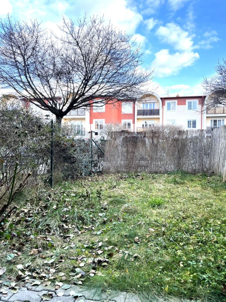 Predaj bytu 1-izbový 45 m², Ve Stromkách, Vestec, Středočeský kraj Predaj bytu 1-izbový 45 m², Ve Stromkách, Vestec, Středočeský kraj