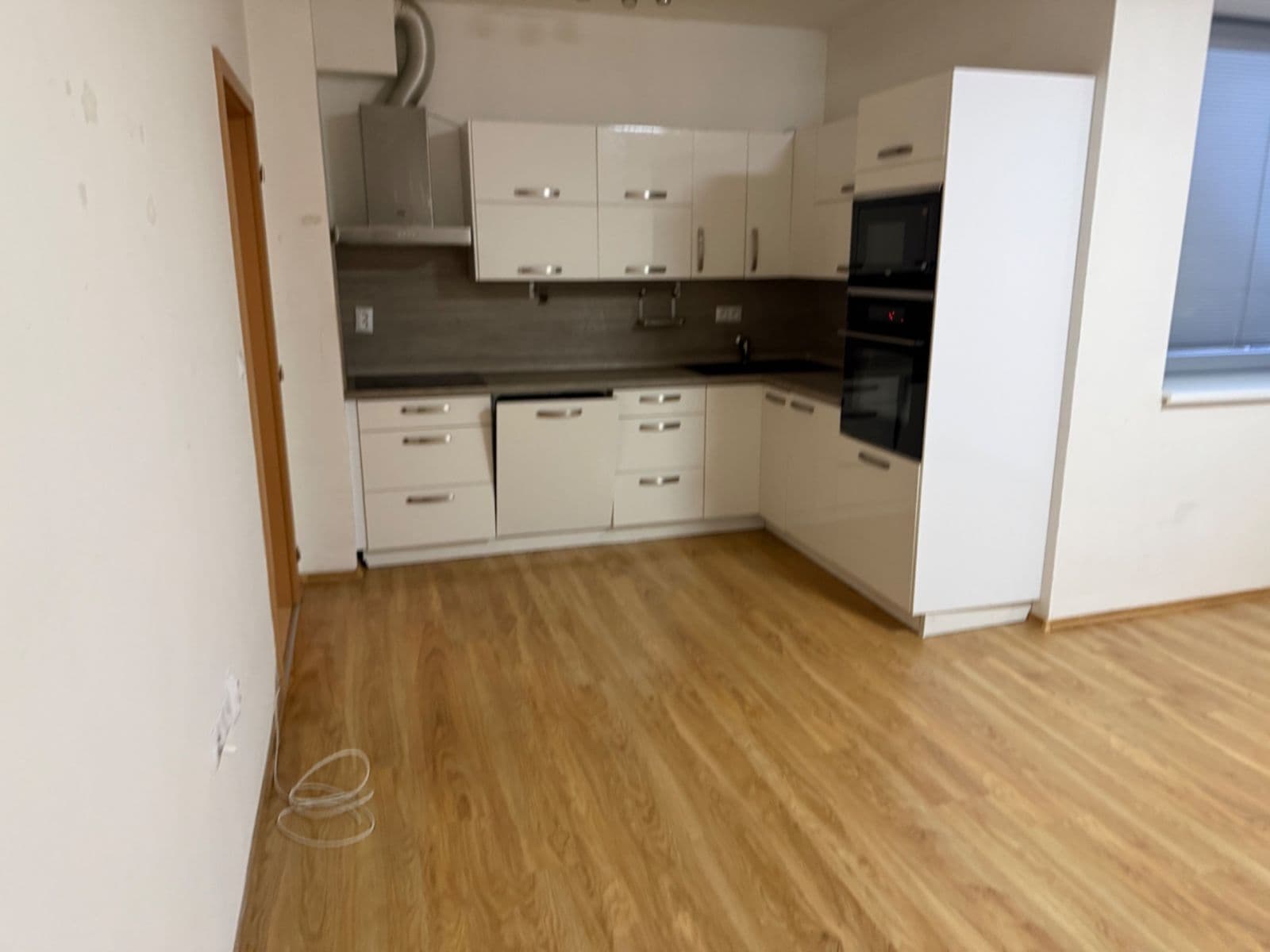 Prenájom bytu 3-izbový 70 m², Nezamyslova, Písek, Jihočeský kraj Prenájom bytu 3-izbový 70 m², Nezamyslova, Písek, Jihočeský kraj