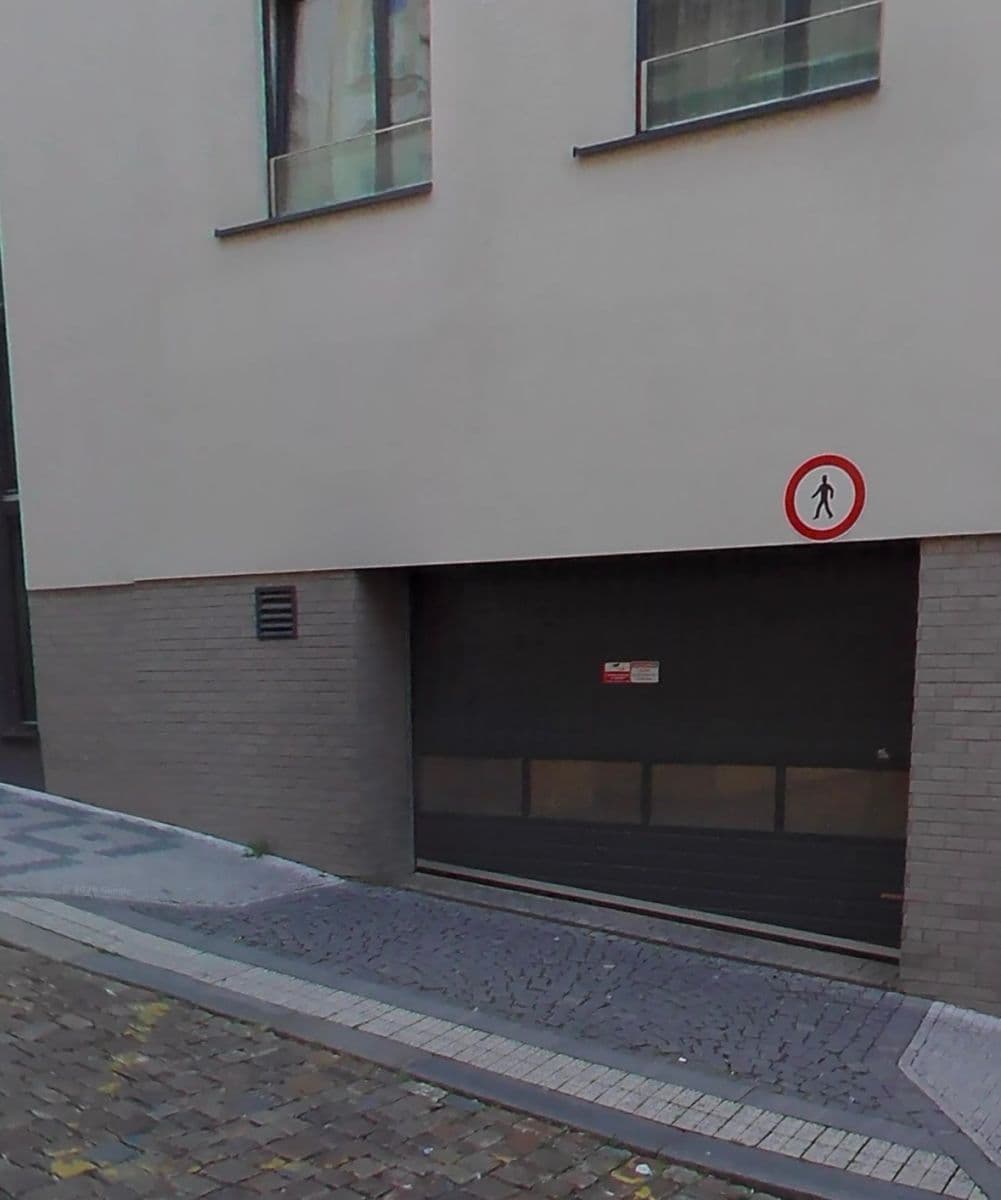 Prenájom garáže 15 m², Krásova, Praha, Praha Prenájom garáže 15 m², Krásova, Praha, Praha