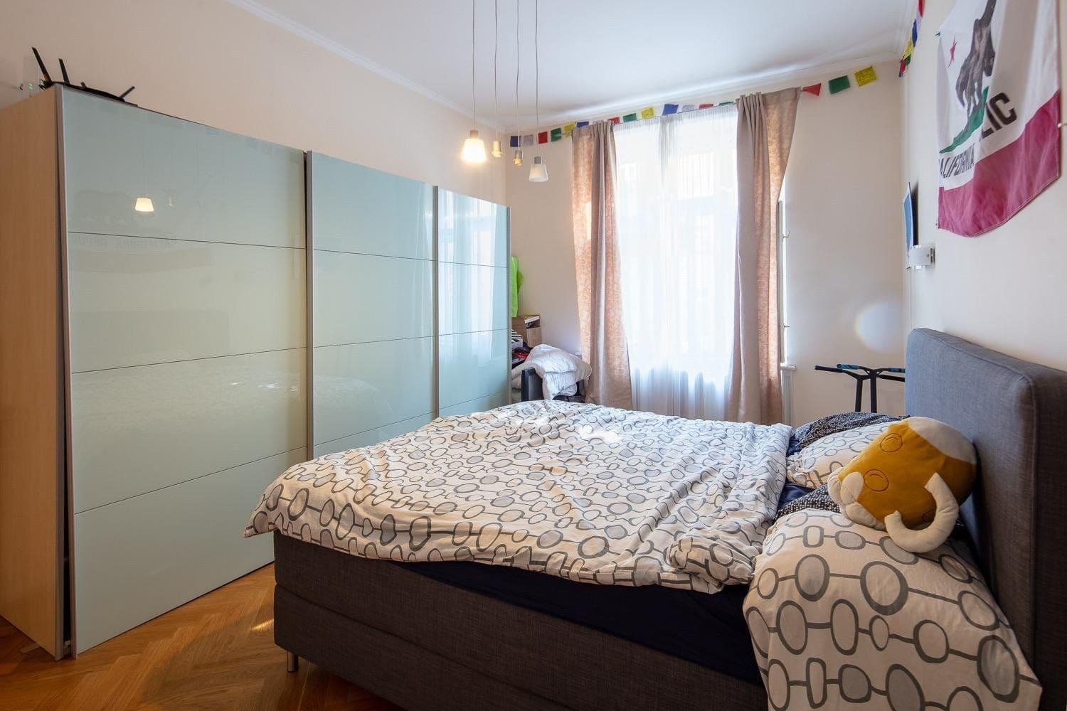 Prenájom bytu, náměstí Jiřího z Poděbrad, Praha, Praha Prenájom bytu, náměstí Jiřího z Poděbrad, Praha, Praha