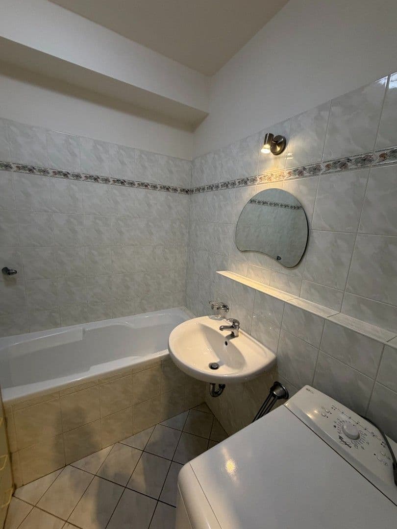 Prenájom bytu 1-izbový 28 m², Mattioliho, Praha, Praha Prenájom bytu 1-izbový 28 m², Mattioliho, Praha, Praha