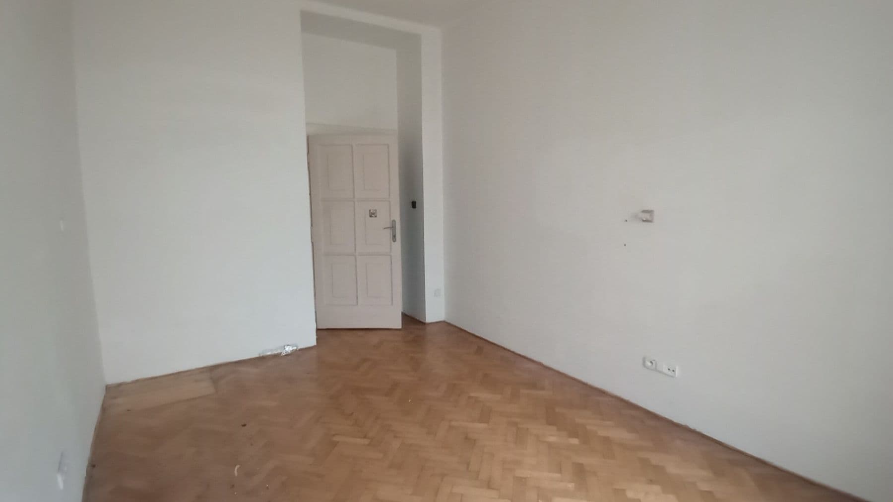 Prenájom nebytového priestoru 41 m², Radhošťská, Praha, Praha Prenájom nebytového priestoru 41 m², Radhošťská, Praha, Praha
