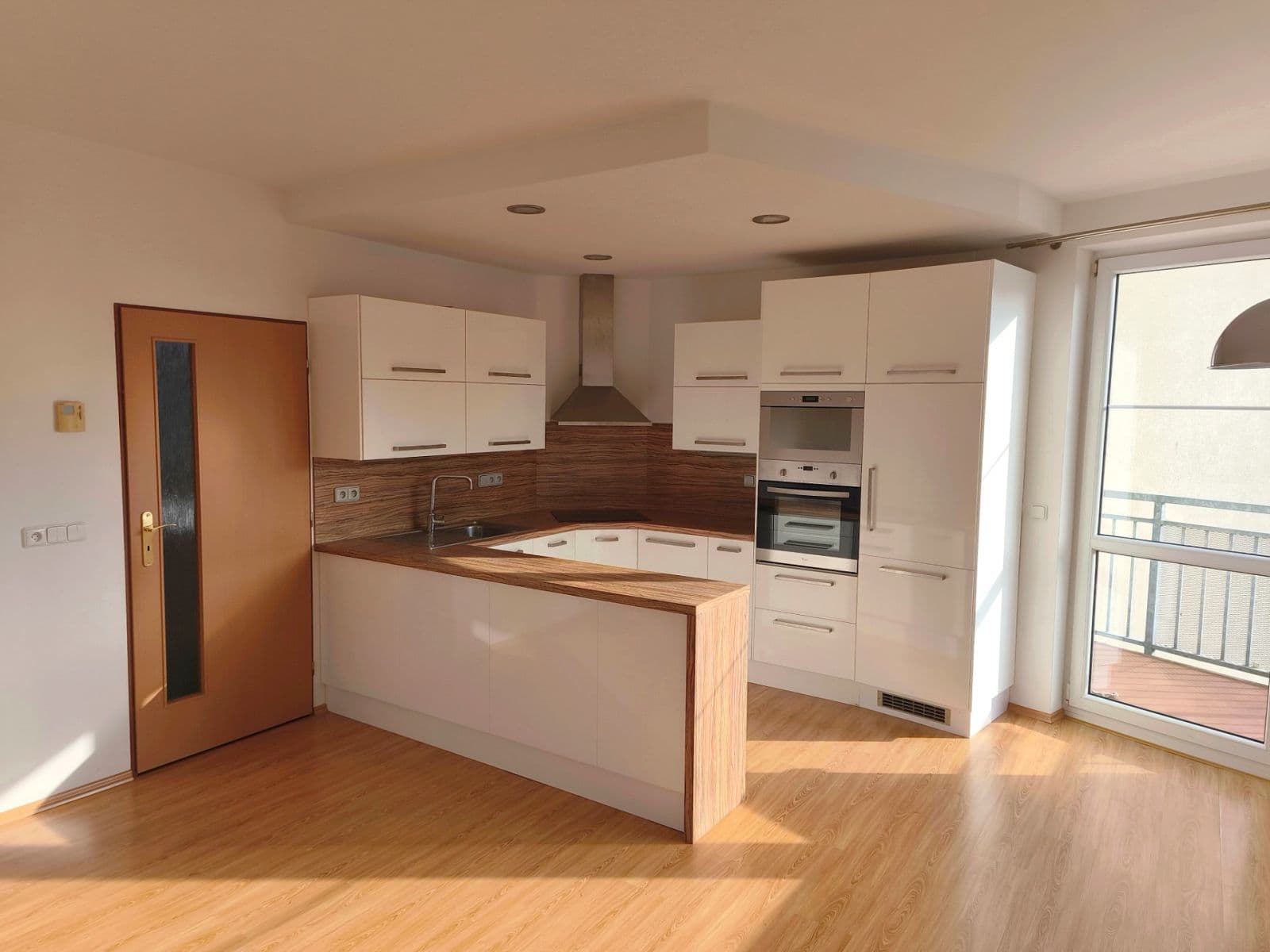 Predaj bytu 2-izbový 57 m², Okrová, Náchod, Královéhradecký kraj Predaj bytu 2-izbový 57 m², Okrová, Náchod, Královéhradecký kraj