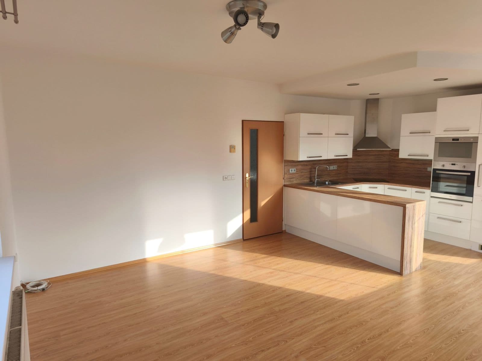 Predaj bytu 2-izbový 57 m², Okrová, Náchod, Královéhradecký kraj Predaj bytu 2-izbový 57 m², Okrová, Náchod, Královéhradecký kraj