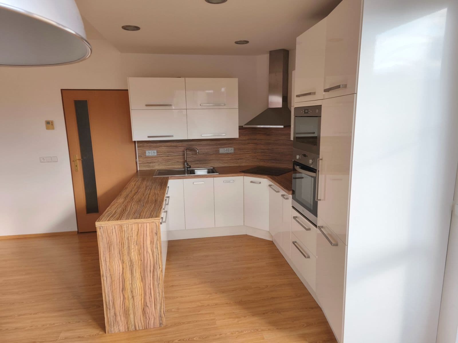 Predaj bytu 2-izbový 57 m², Okrová, Náchod, Královéhradecký kraj Predaj bytu 2-izbový 57 m², Okrová, Náchod, Královéhradecký kraj