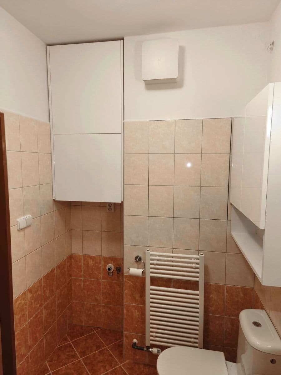 Predaj bytu 2-izbový 57 m², Okrová, Náchod, Královéhradecký kraj Predaj bytu 2-izbový 57 m², Okrová, Náchod, Královéhradecký kraj