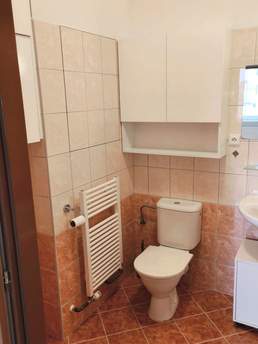 Predaj bytu 2-izbový 57 m², Okrová, Náchod, Královéhradecký kraj Predaj bytu 2-izbový 57 m², Okrová, Náchod, Královéhradecký kraj