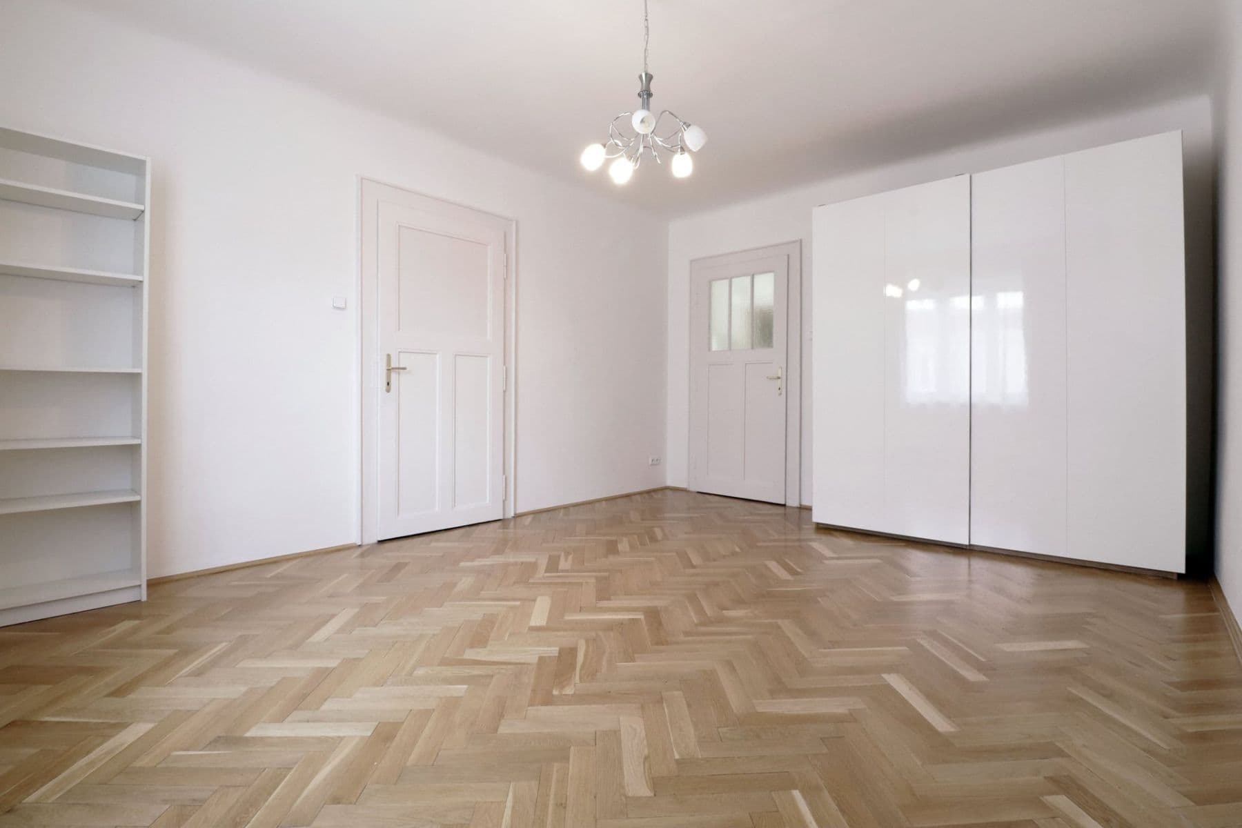 Prenájom bytu 2-izbový 61 m², U průhonu, Praha, Praha Prenájom bytu 2-izbový 61 m², U průhonu, Praha, Praha