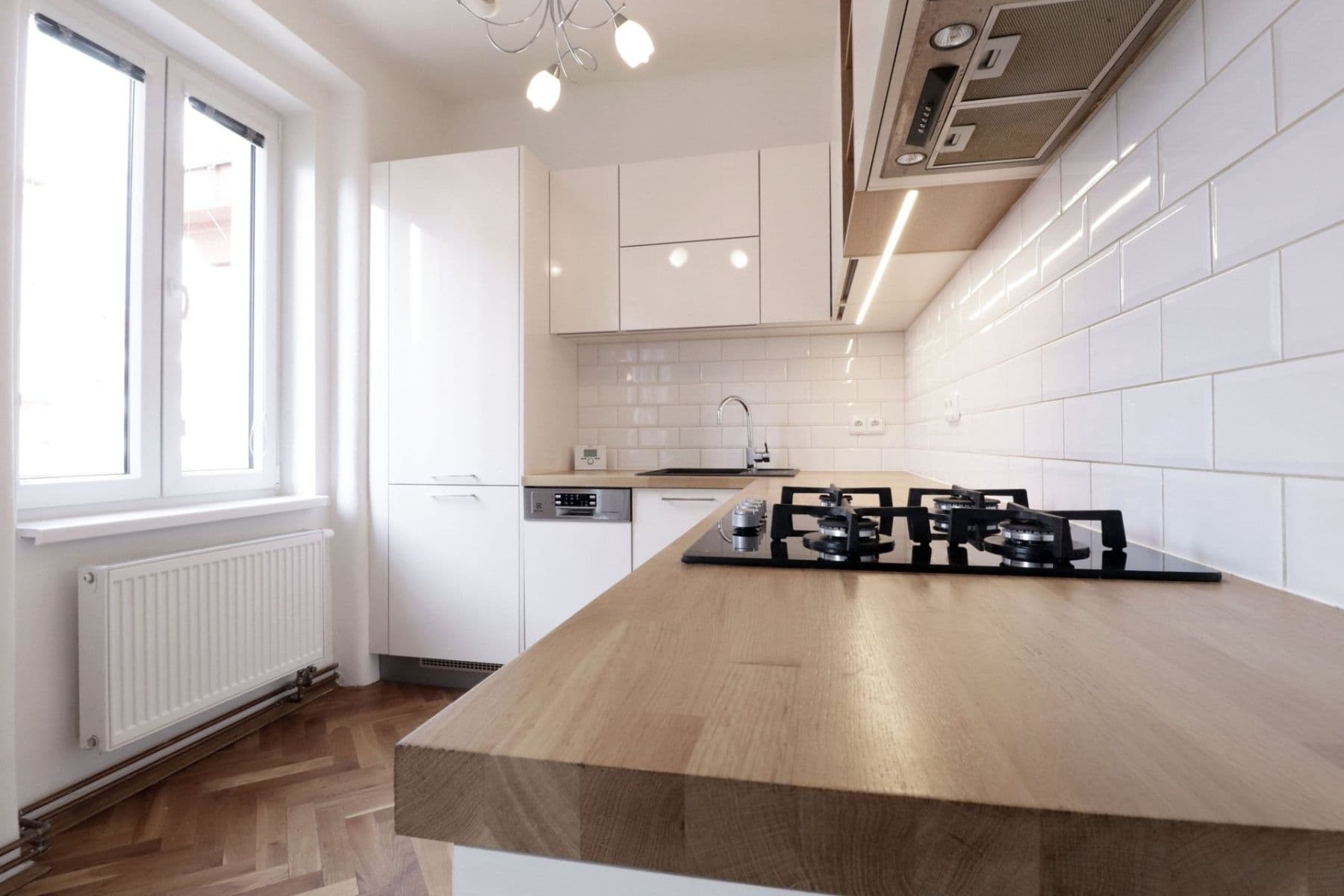 Prenájom bytu 2-izbový 61 m², U průhonu, Praha, Praha Prenájom bytu 2-izbový 61 m², U průhonu, Praha, Praha