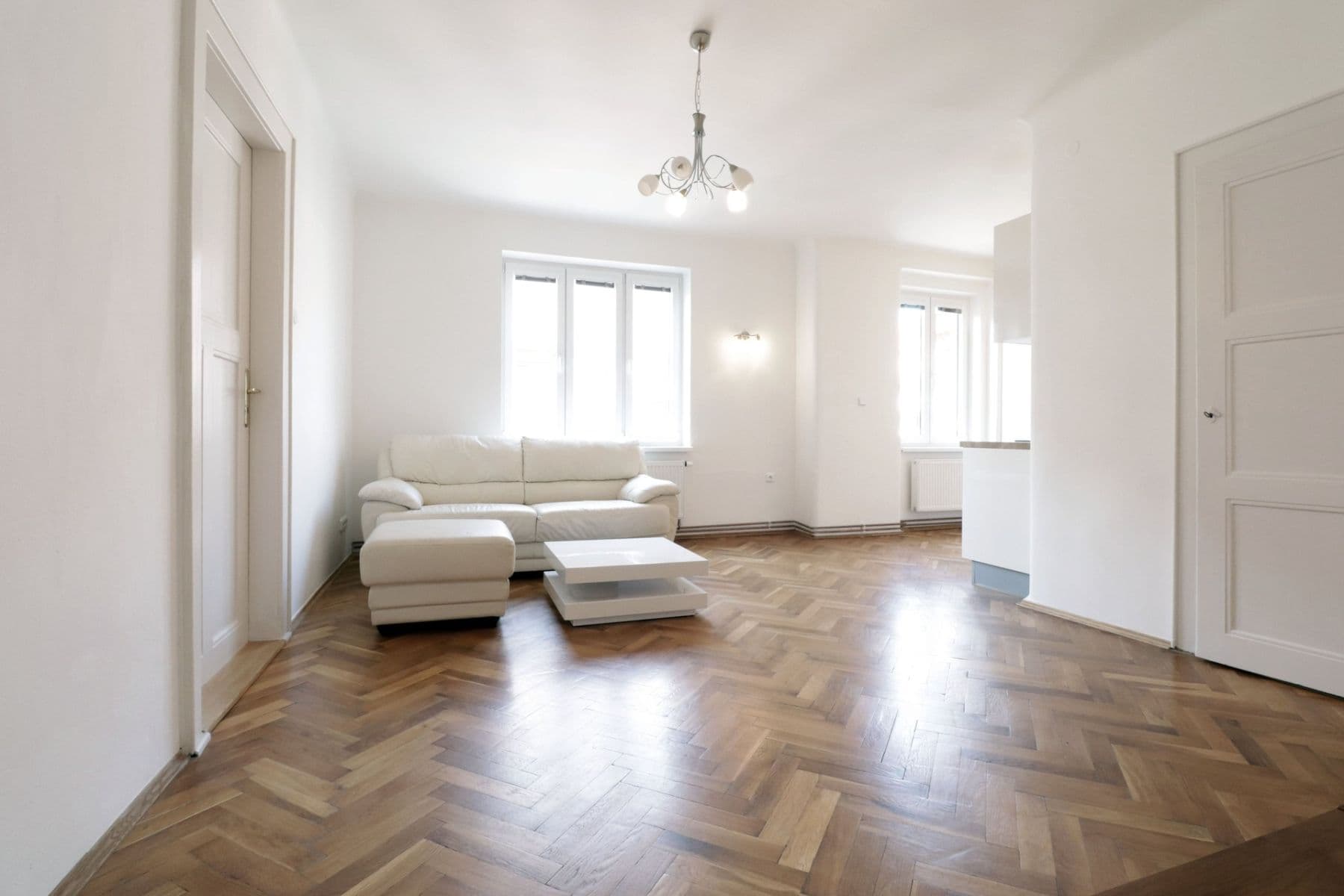 Prenájom bytu 2-izbový 61 m², U průhonu, Praha, Praha Prenájom bytu 2-izbový 61 m², U průhonu, Praha, Praha
