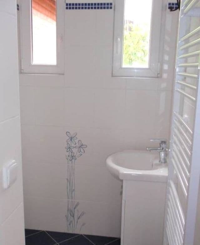 Prenájom bytu 1-izbový 25 m², Pod Sychrovem Ⅰ, Praha, Praha Prenájom bytu 1-izbový 25 m², Pod Sychrovem Ⅰ, Praha, Praha