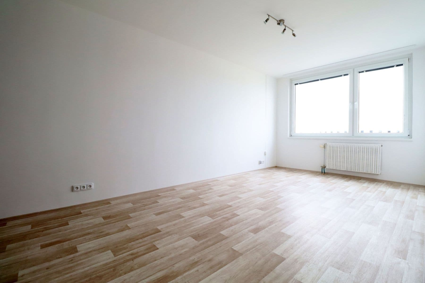 Prenájom bytu 2-izbový 44 m², Janského, Praha, Praha Prenájom bytu 2-izbový 44 m², Janského, Praha, Praha