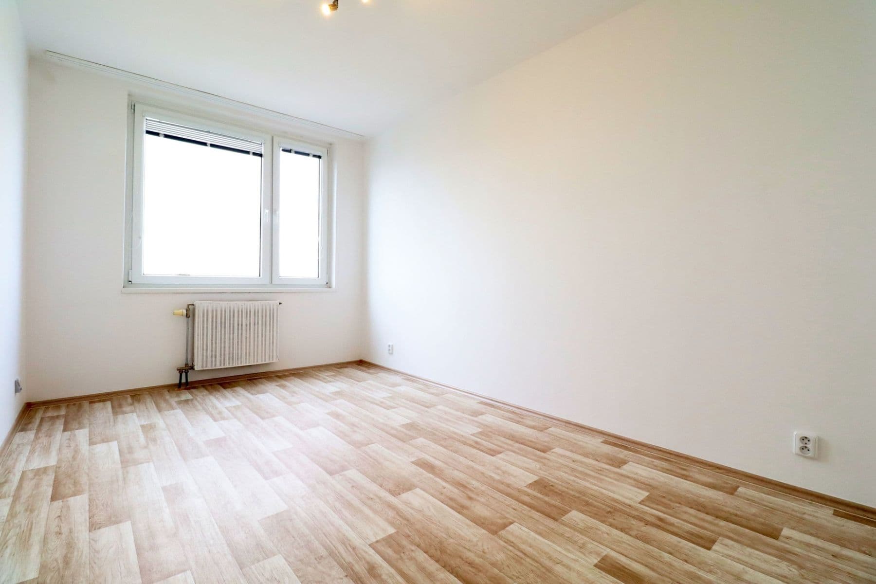 Prenájom bytu 2-izbový 44 m², Janského, Praha, Praha Prenájom bytu 2-izbový 44 m², Janského, Praha, Praha