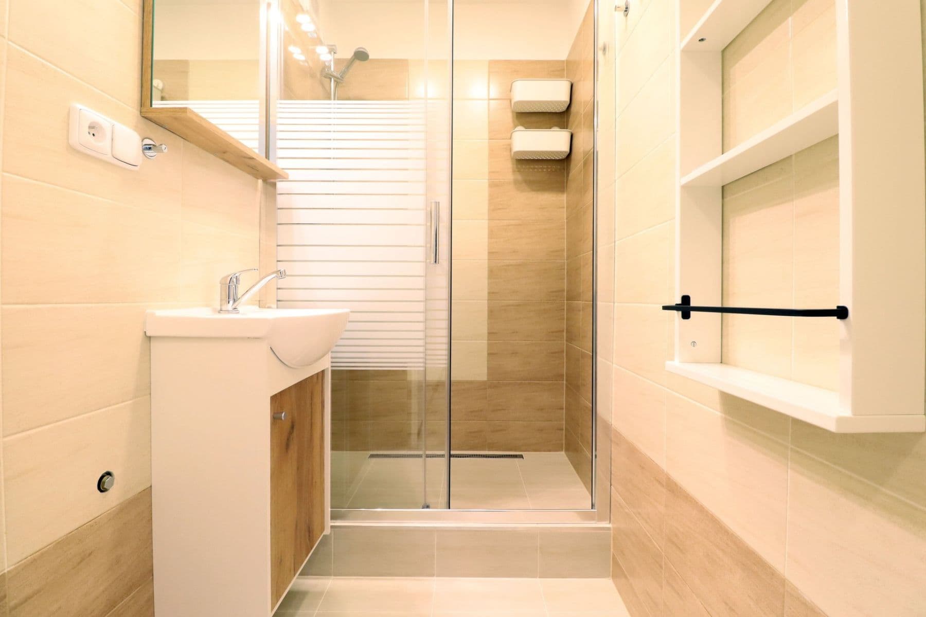 Prenájom bytu 2-izbový 44 m², Janského, Praha, Praha Prenájom bytu 2-izbový 44 m², Janského, Praha, Praha