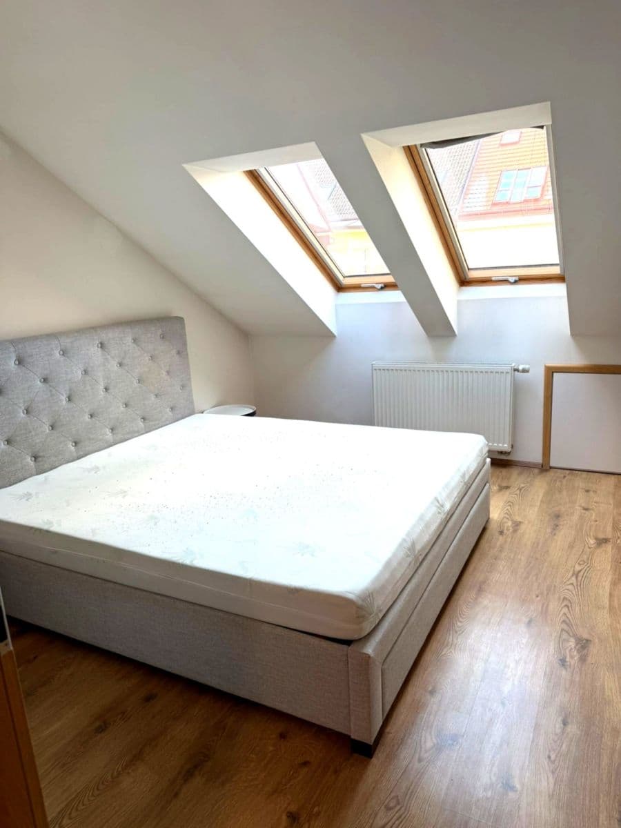 Prenájom bytu 2-izbový 50 m², Sudoměřská, Praha, Praha Prenájom bytu 2-izbový 50 m², Sudoměřská, Praha, Praha