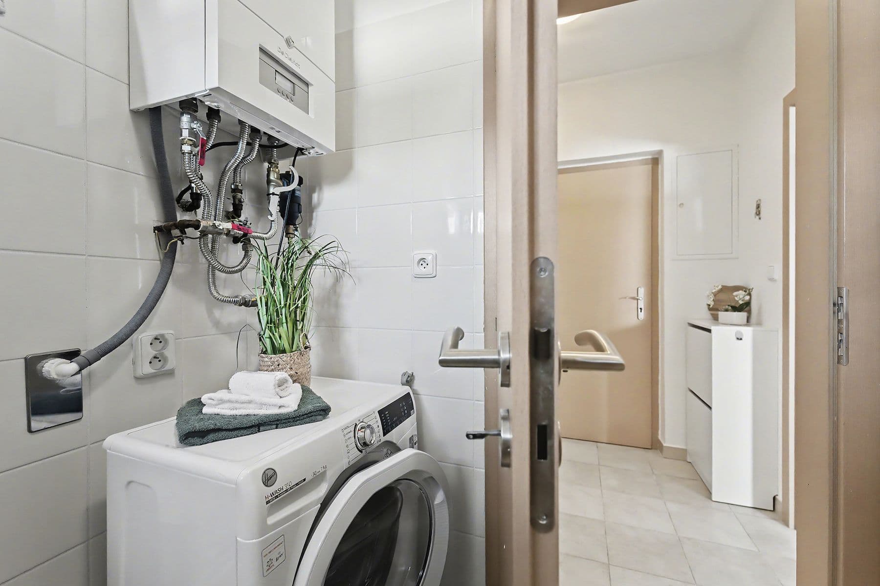 Predaj bytu 1-izbový 36 m², Kosatcová, Říčany, Středočeský kraj Predaj bytu 1-izbový 36 m², Kosatcová, Říčany, Středočeský kraj