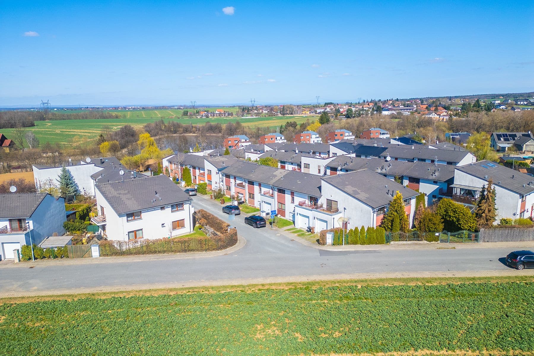 Predaj bytu 1-izbový 36 m², Kosatcová, Říčany, Středočeský kraj Predaj bytu 1-izbový 36 m², Kosatcová, Říčany, Středočeský kraj