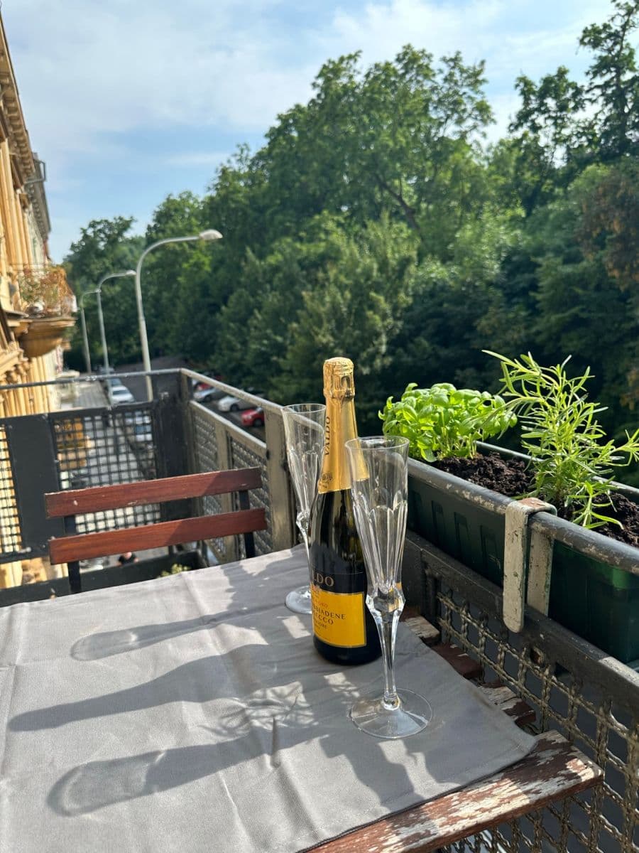 Prenájom bytu 2-izbový 47 m², Kováků, Praha, Praha Prenájom bytu 2-izbový 47 m², Kováků, Praha, Praha