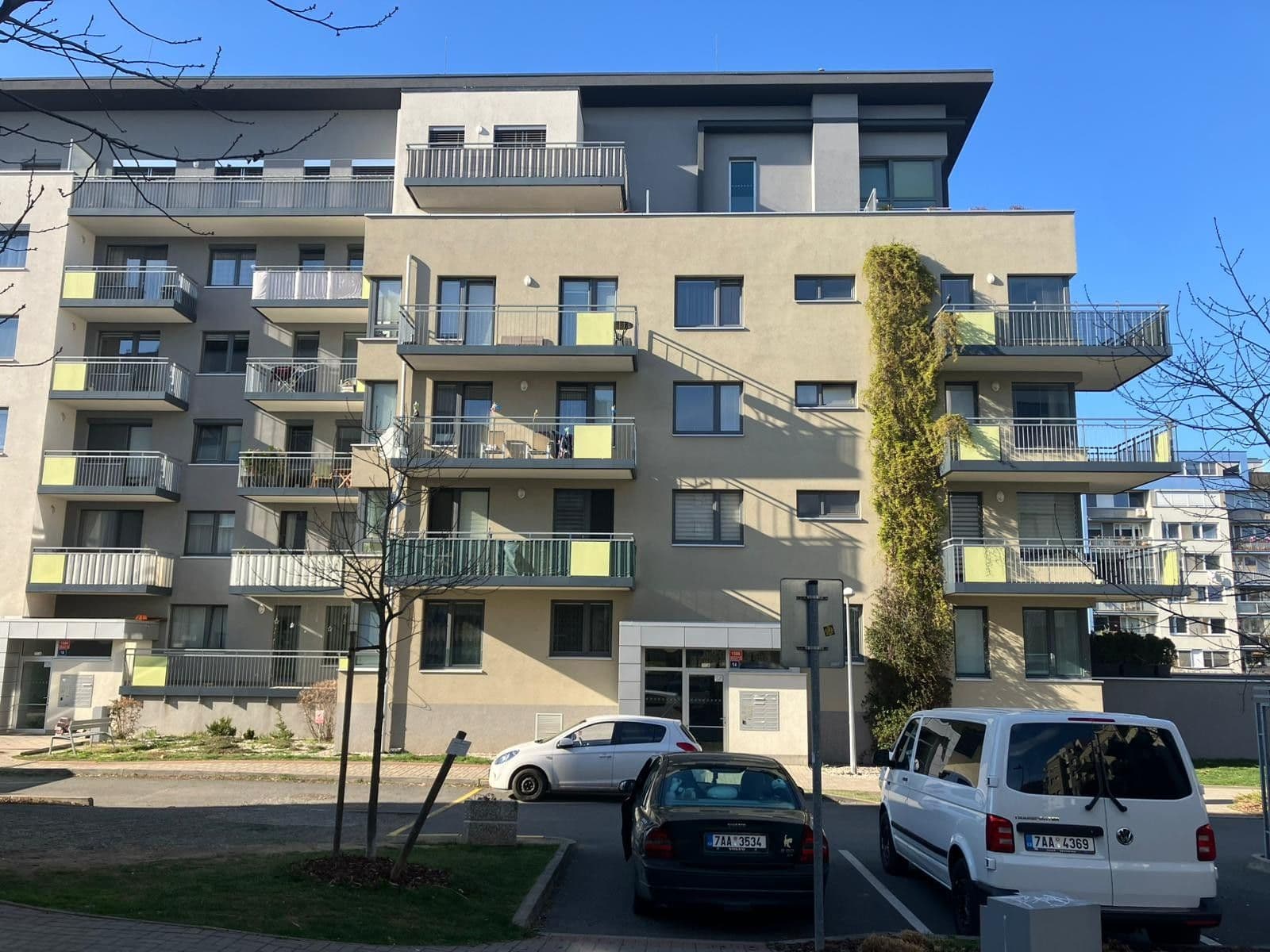 Prenájom bytu 3-izbový 70 m², Rižská, Praha, Praha Prenájom bytu 3-izbový 70 m², Rižská, Praha, Praha