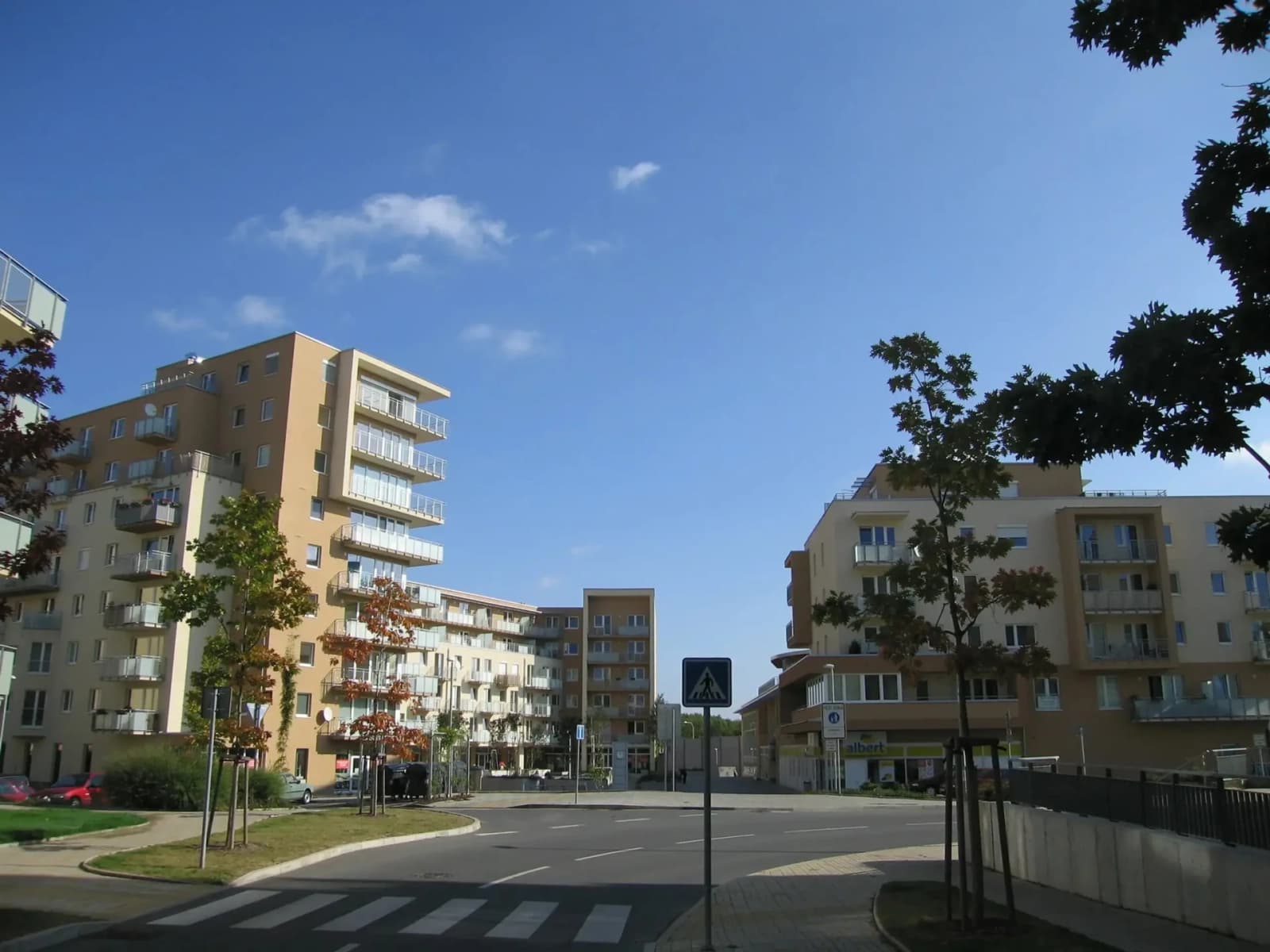 Prenájom bytu 3-izbový 70 m², Rižská, Praha, Praha Prenájom bytu 3-izbový 70 m², Rižská, Praha, Praha