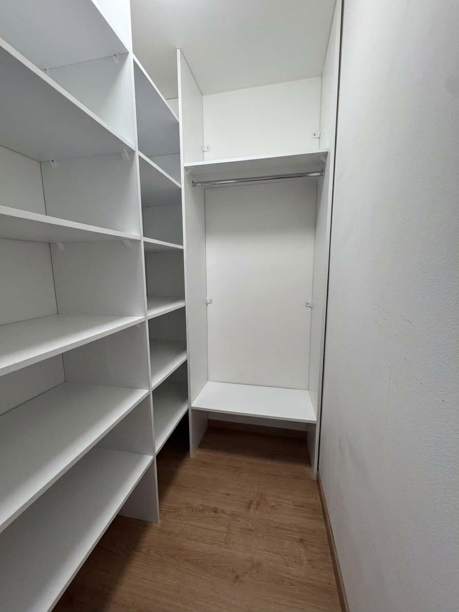 Prenájom bytu 2-izbový 51 m², Rižská, Praha, Praha Prenájom bytu 2-izbový 51 m², Rižská, Praha, Praha