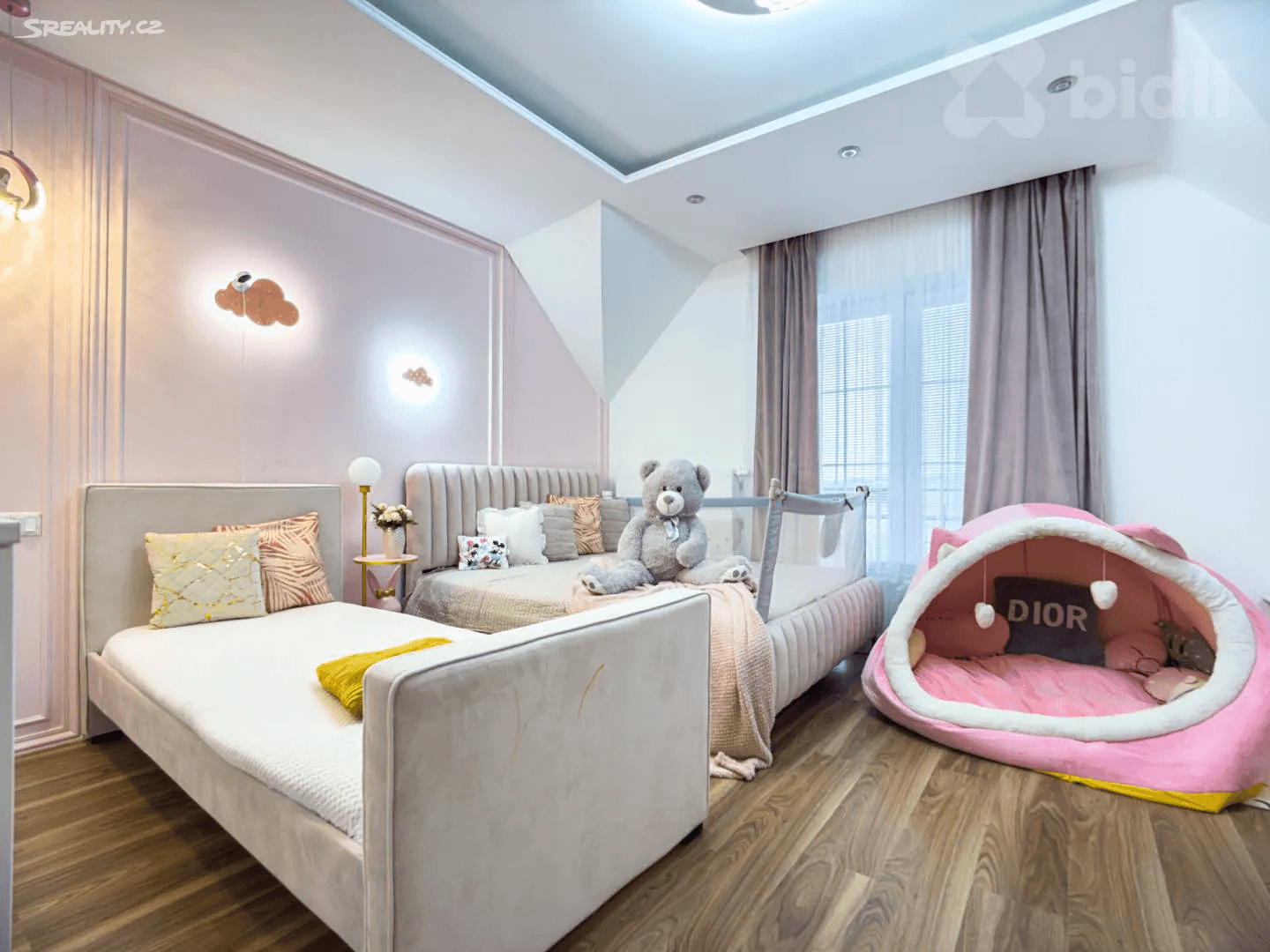 Predaj domu 189 m², pozemek 1.140 m², Zlatá, Středočeský kraj Predaj domu 189 m², pozemek 1.140 m², Zlatá, Středočeský kraj