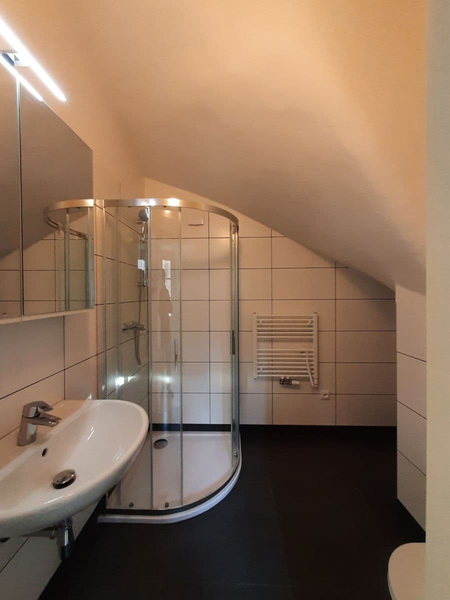 Prenájom bytu 1-izbový 51 m², Chržínská, Velvary, Středočeský kraj Prenájom bytu 1-izbový 51 m², Chržínská, Velvary, Středočeský kraj